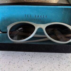 Ted Baker Cream Sunglasses With Gold Trim And Case He No Longer Makes Them.